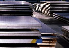افزایش تعرفه واردات محصولات تخت و طویل فولادی از سال جاری